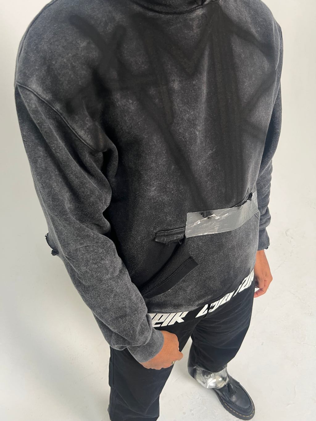 CREW DESTROYED HOODIE